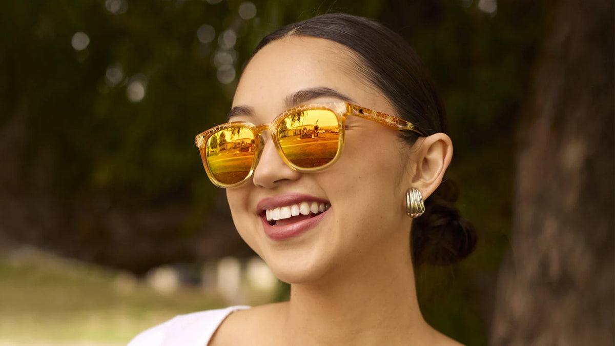 Women wearing Hive Mind Paso Robles Sunglasses